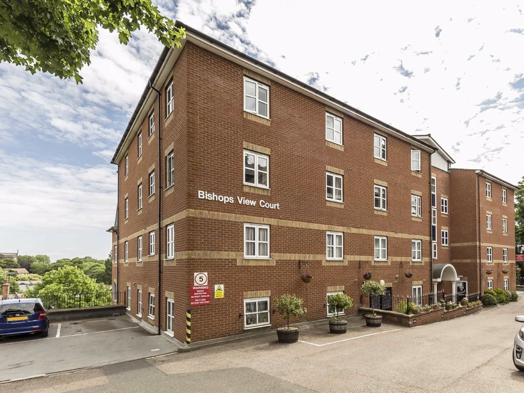 Church Crescent, London N10