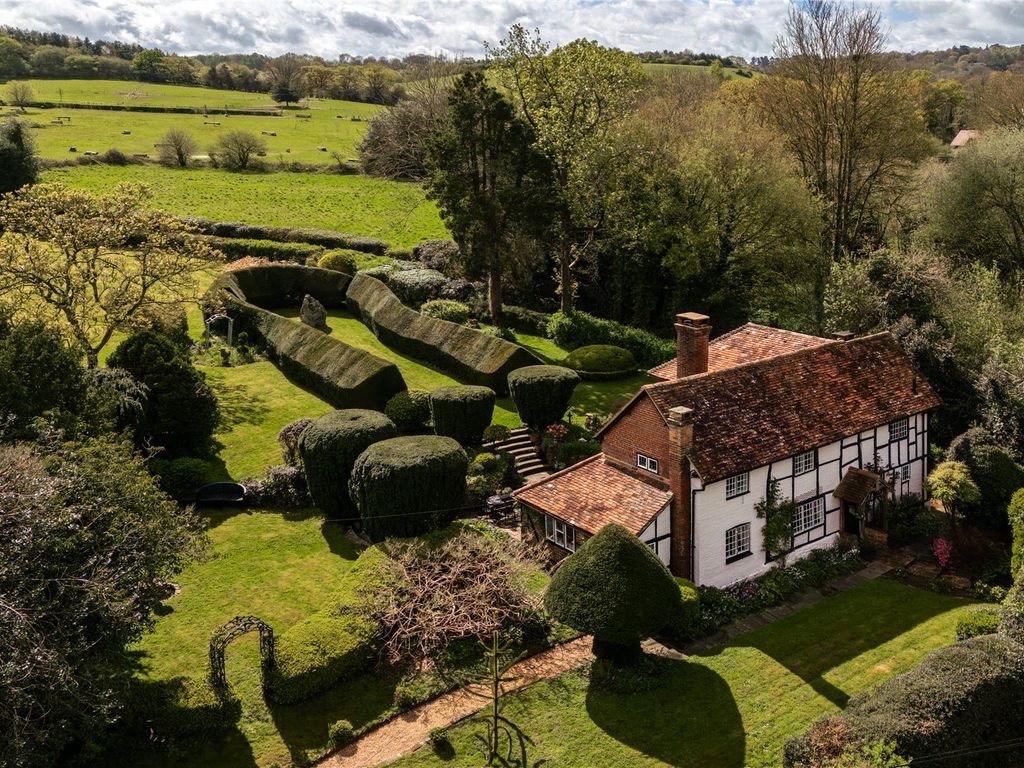 4 bed detached house for sale in Street, Bramley, Guildford