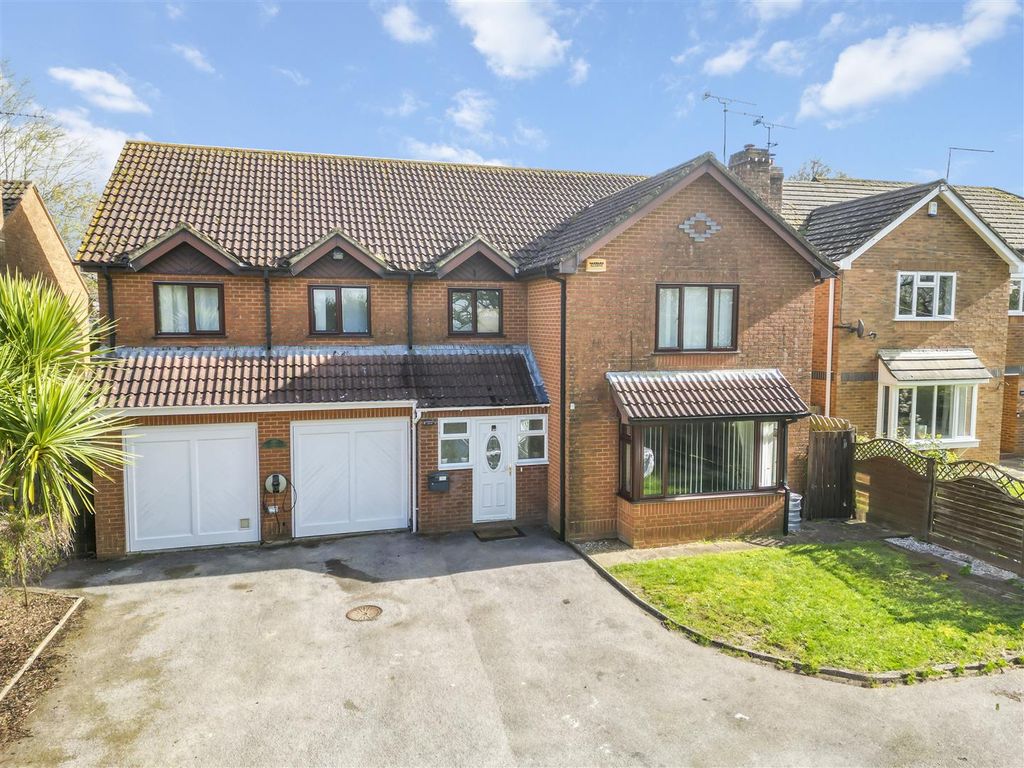 4 bed detached house for sale in Deans Drove, Lytchett Matravers, Poole