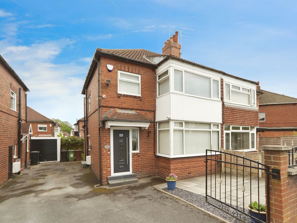 3 bed semidetached house for sale in Grange Park Avenue, Leeds LS8, £
