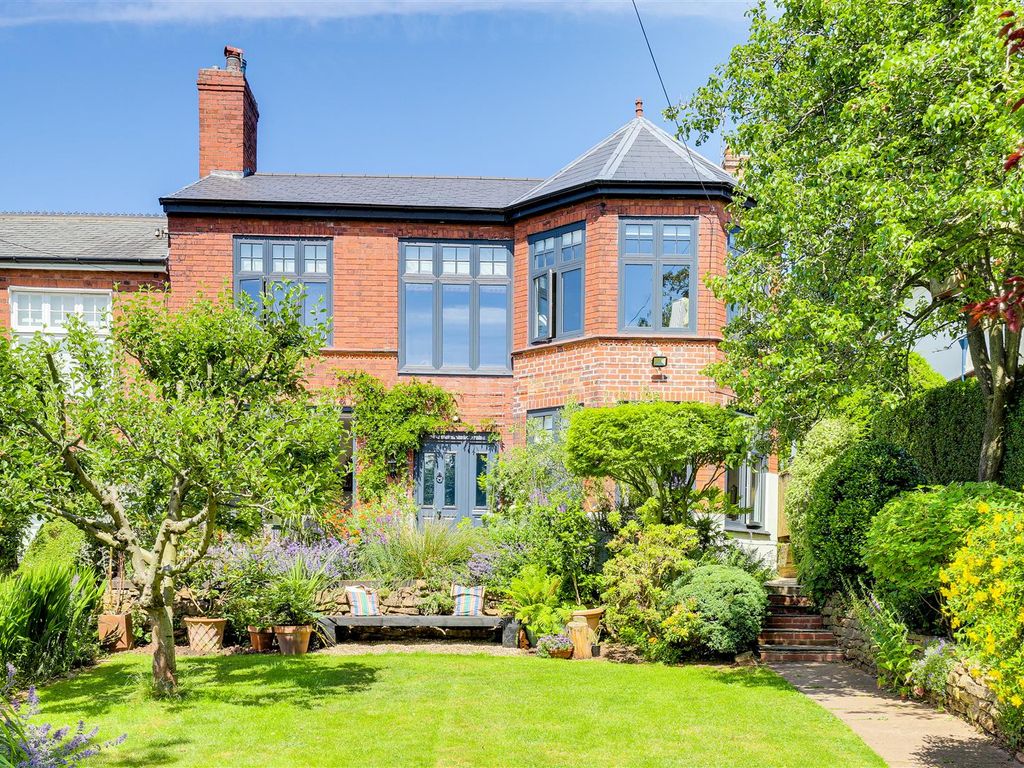 4 bed semidetached house for sale in Woodthorpe Drive, Woodthorpe