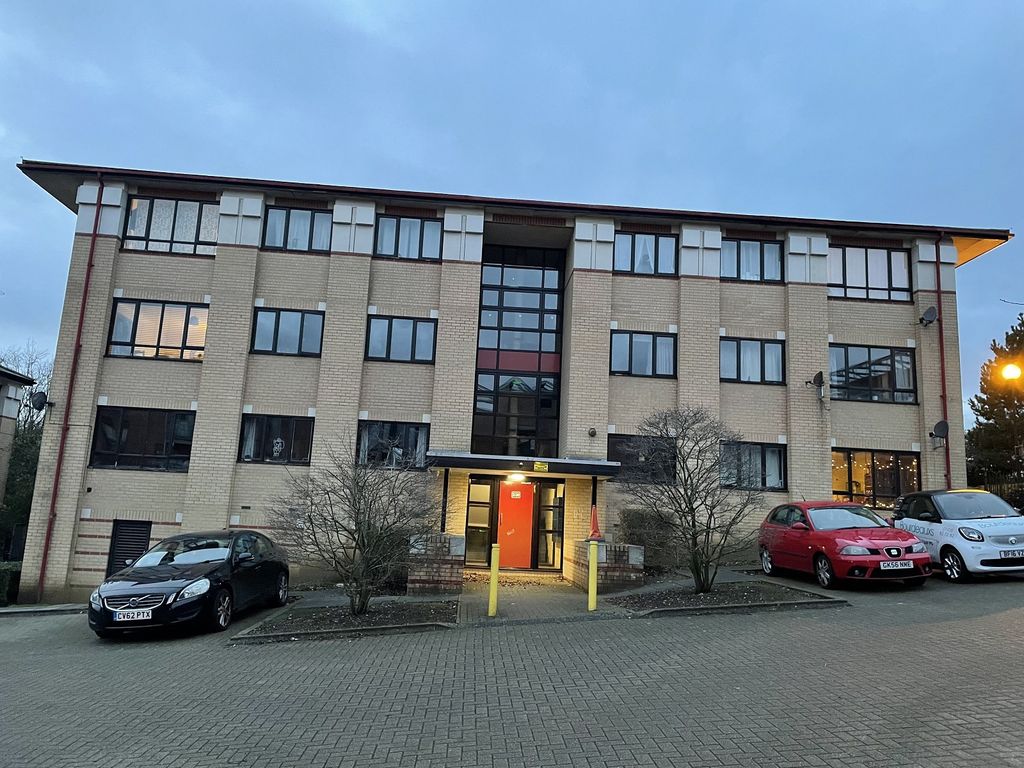 2 bed flat to rent in Albion Place, Cambell Park, Milton Keynes, Bucks. MK9, £1,100 pcm Zoopla