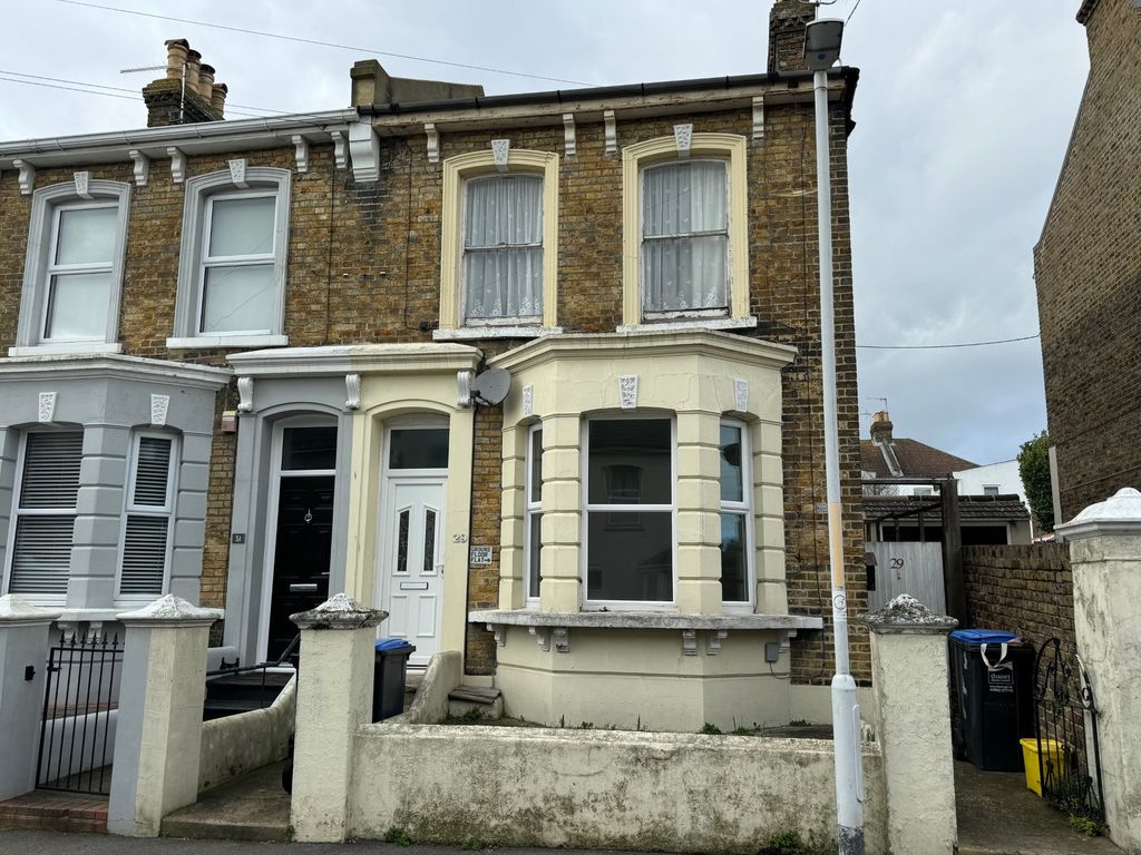 1 bed flat to rent in Picton Road, Ramsgate CT11, £675 pcm Zoopla