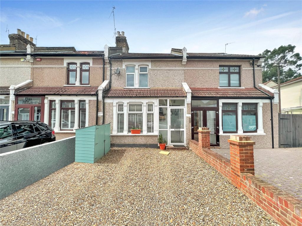 3 bed terraced house for sale in Chestnut Rise, Plumstead Common