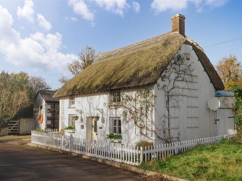 2 bed detached house for sale in Gunwalloe, Helston TR12, £535,000 Zoopla