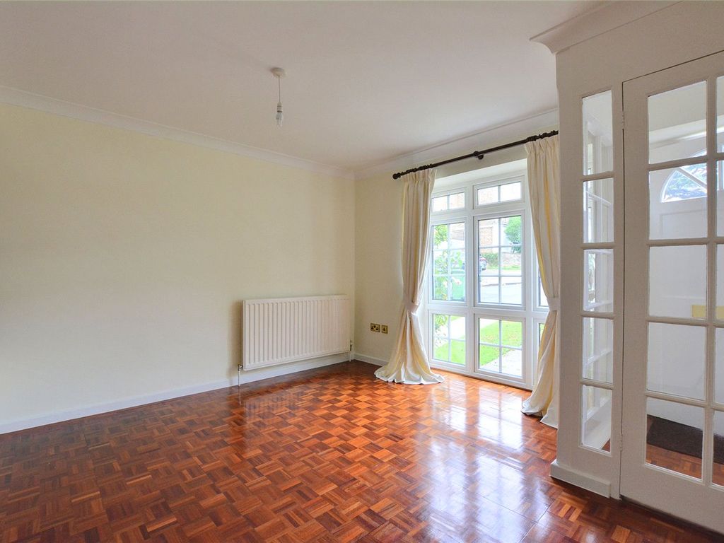 3 bed town house to rent in Kenilworth Gardens, London SE18 Zoopla