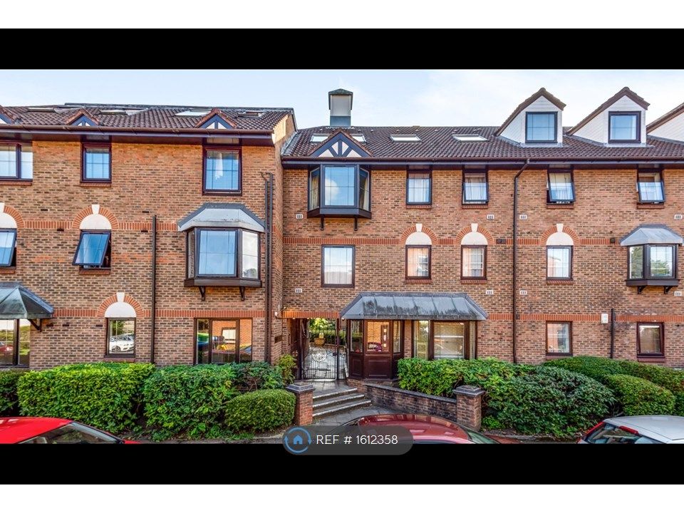 2 bed flat to rent in French Apartments, Purley CR8 Zoopla
