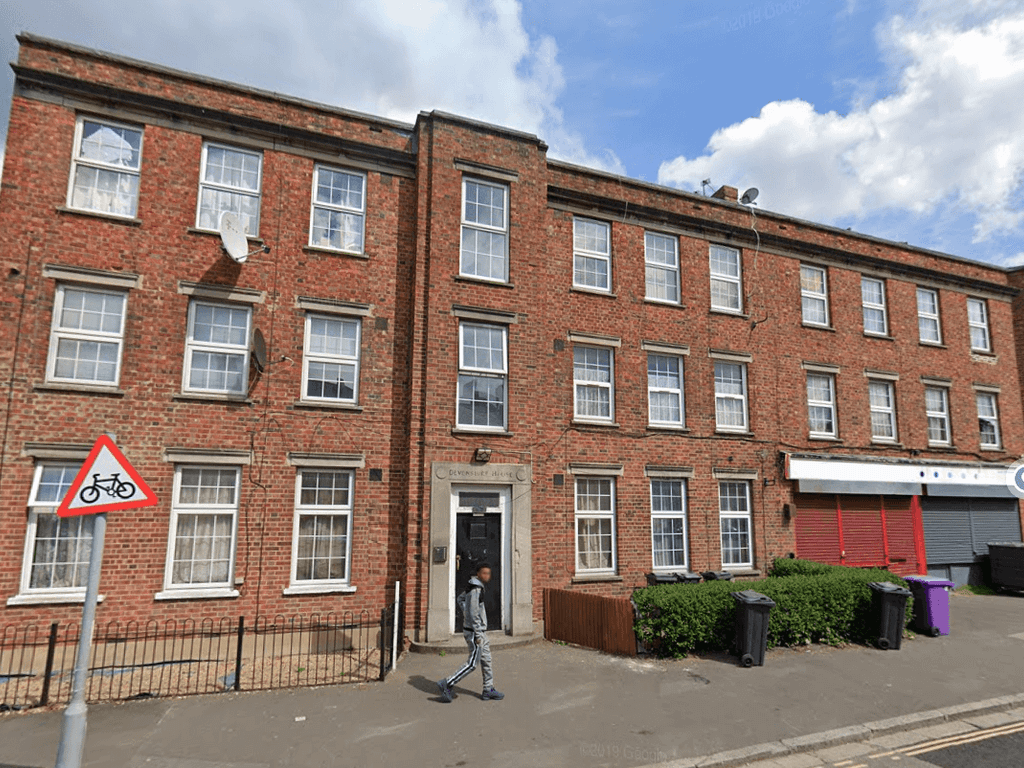 School Road, Hounslow TW3  