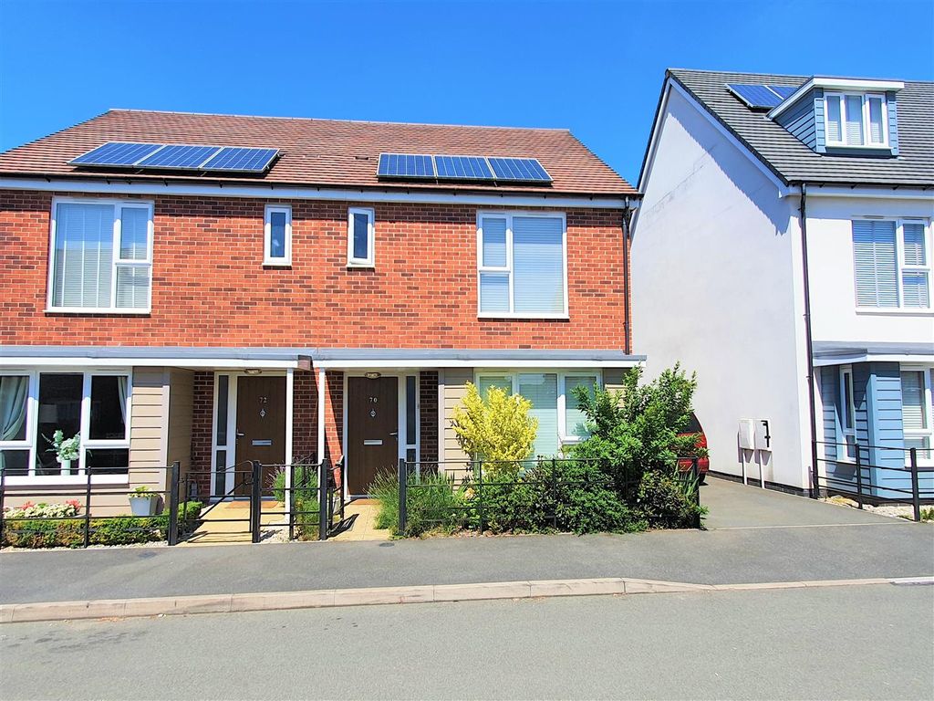 3 bed semidetached house for sale in Buckthorn Road, Coalville LE67
