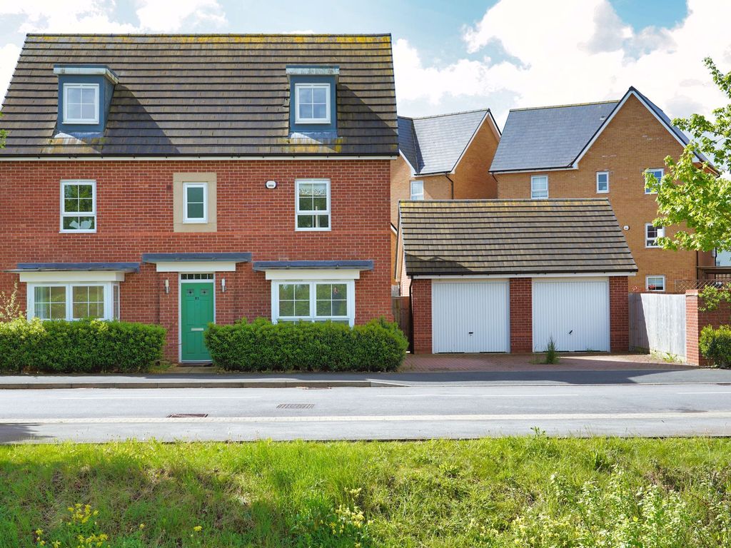 5 bed detached house for sale in Broughton Grounds Lane, Brooklands