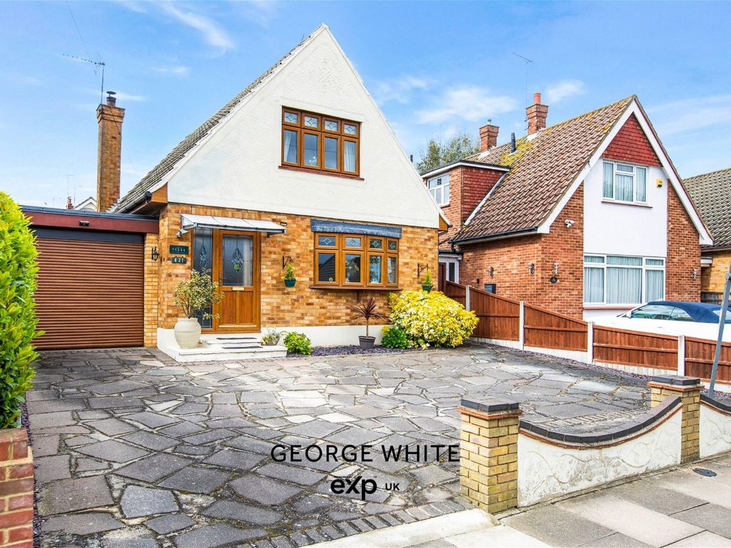 3 bed detached house for sale in Woodgrange Drive, Thorpe Bay SS1, £