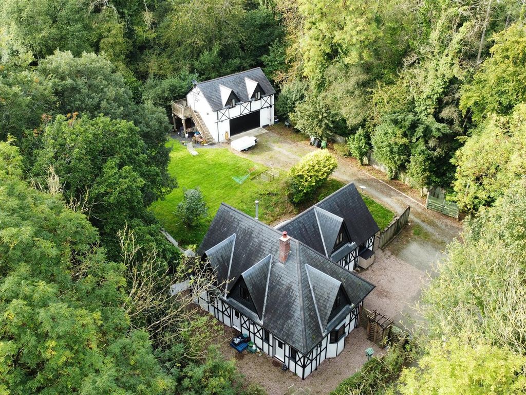 5 bed detached house for sale in Tawstock, Barnstaple EX31, £675,000