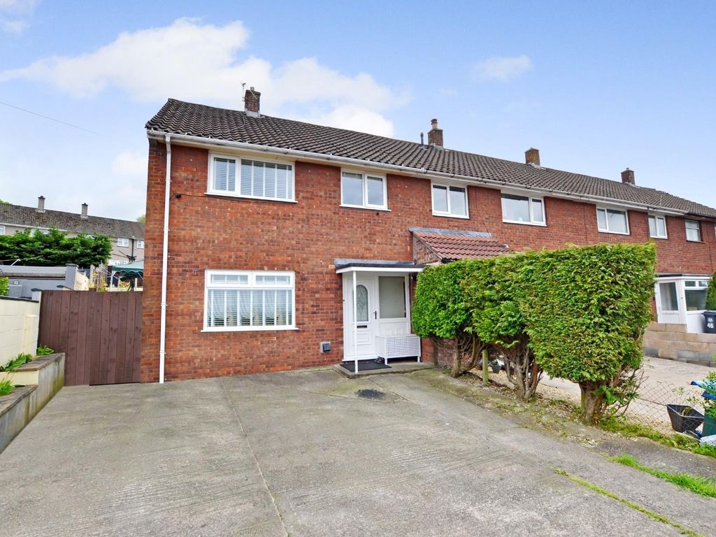 3 bed end terrace house for sale in Newland Road, Bristol