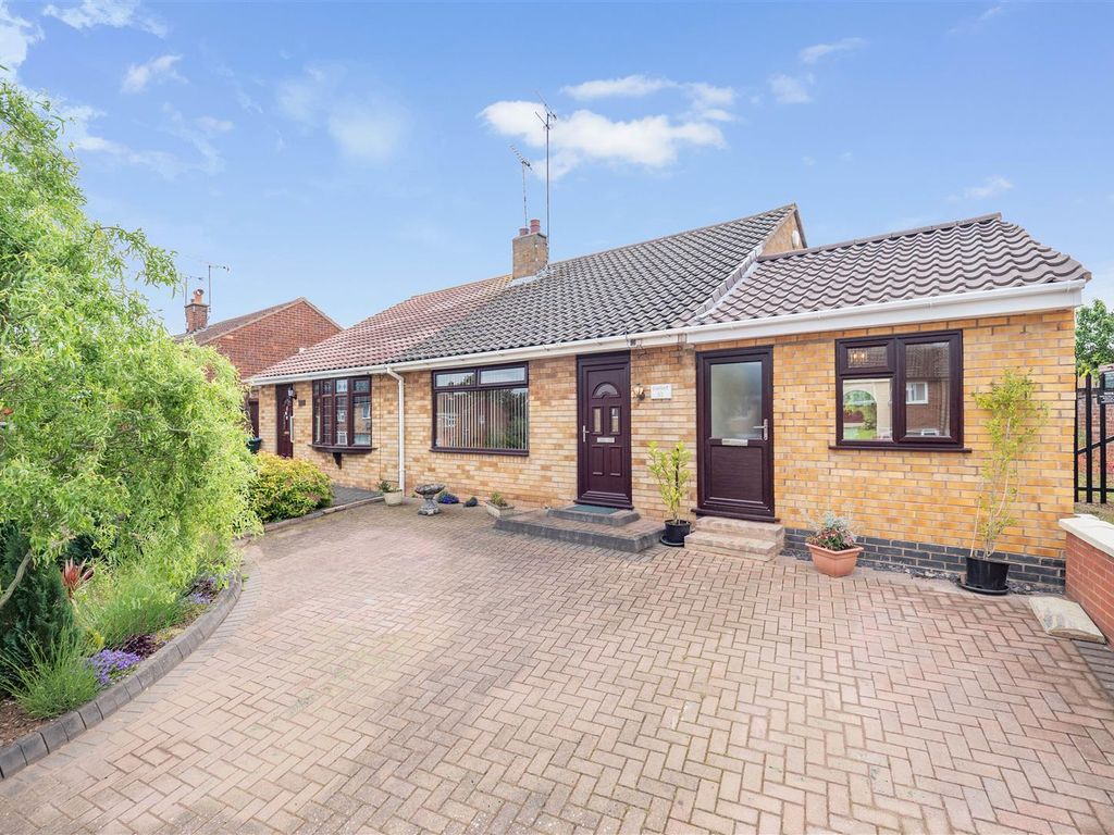 2 bed semidetached bungalow for sale in Parry Road, Wyken, Coventry