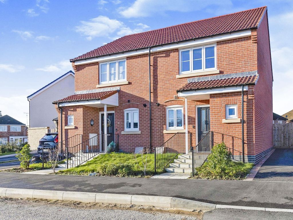 2 bed semidetached house for sale in Tony Worth Close, Holbeach