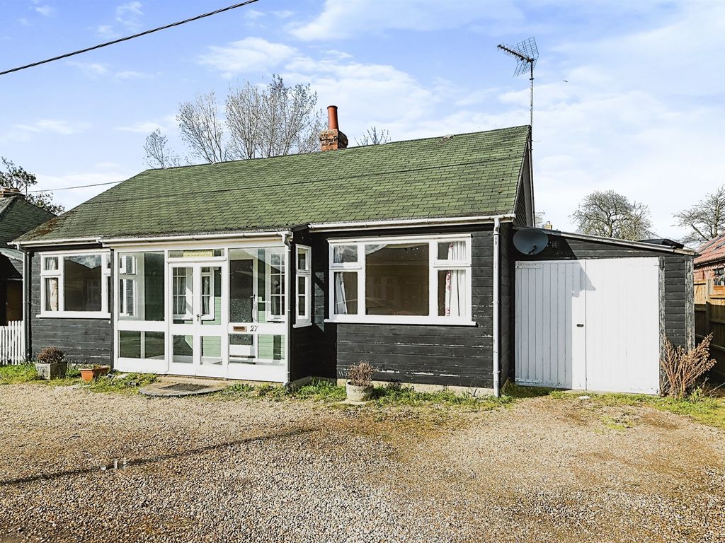 2 bed detached bungalow for sale in Crow Hall Estate, Denver, Downham