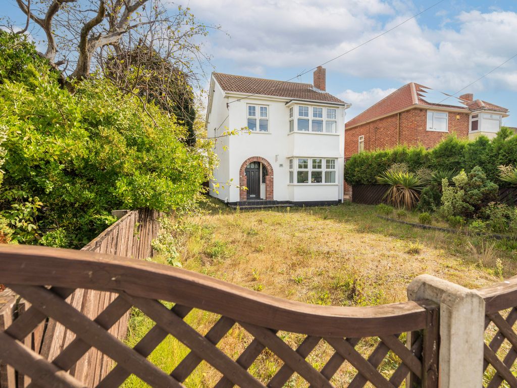 3 bed detached house for sale in Gorleston Road, Oulton, Lowestoft NR32