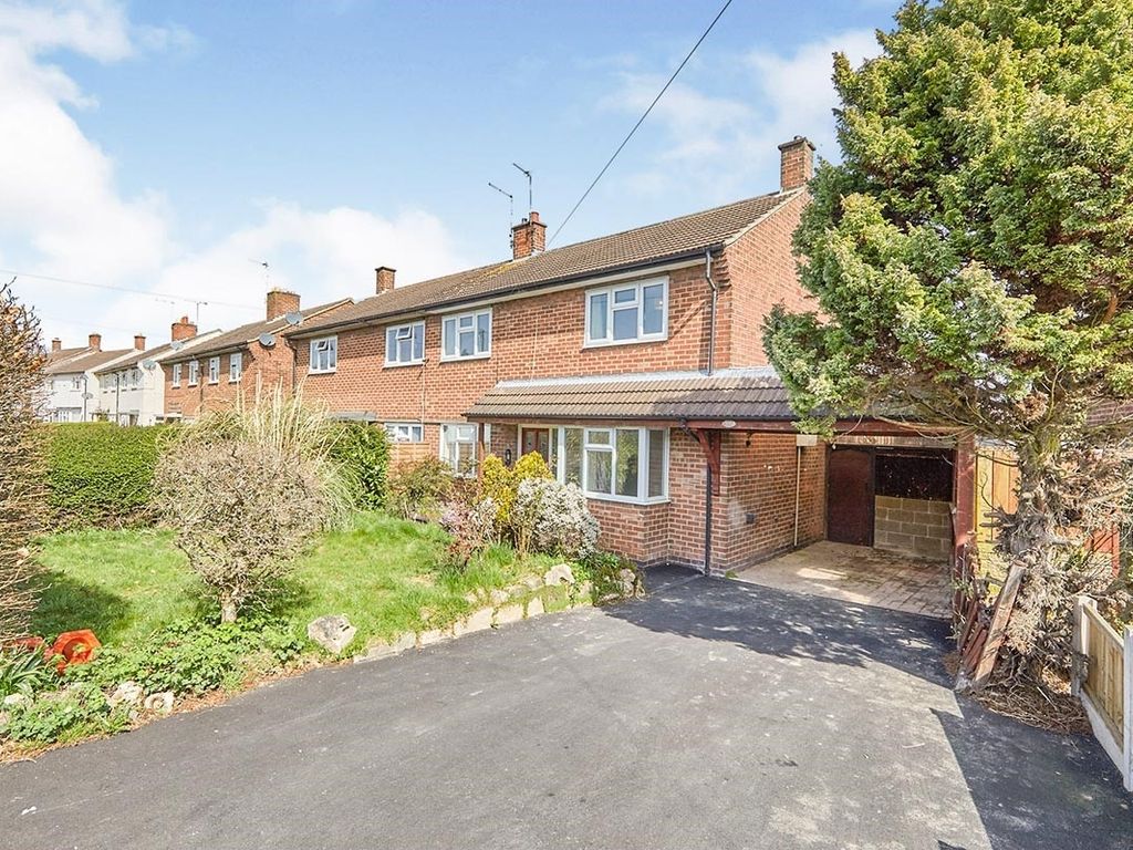 3 bed semidetached house to rent in Warwick Close, Midway, Swadlincote