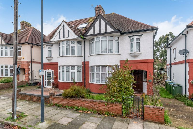 Cedric Road, New Eltham, London SE9  