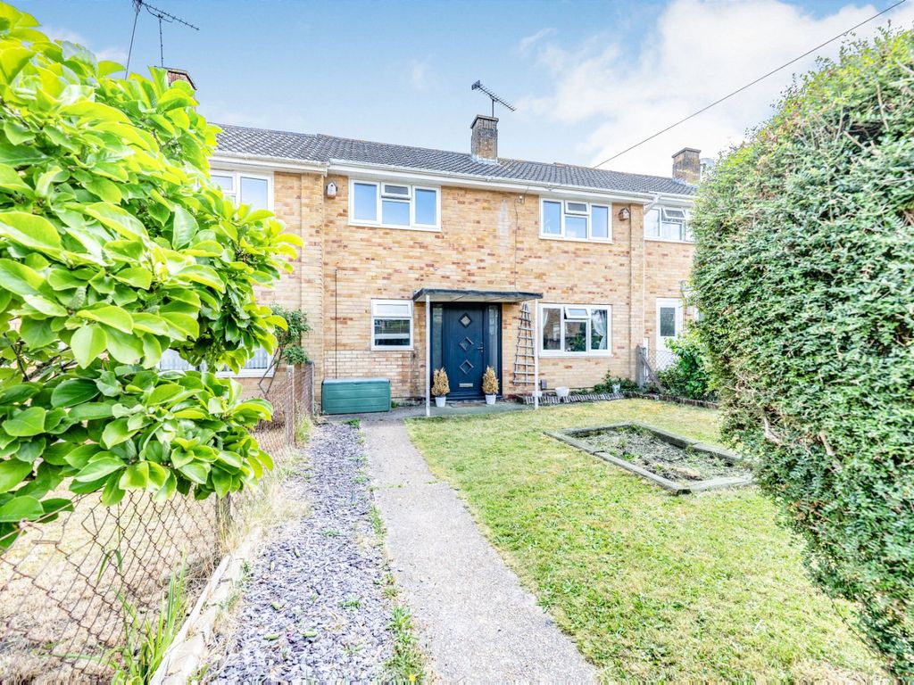 3 bed terraced house for sale in Valley Road, Hounsdown, Totton SO40