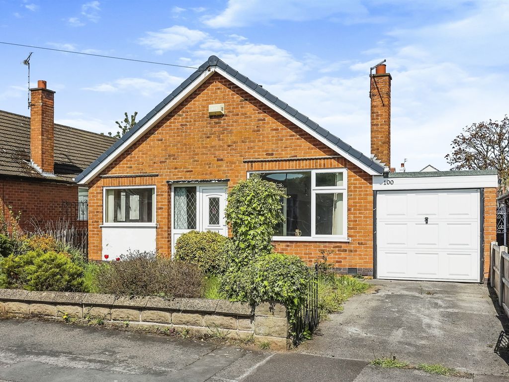 3 bed detached bungalow for sale in Highfield Road, Nuthall, Nottingham