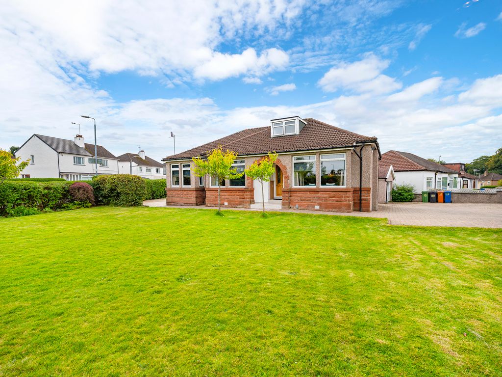 4 bed bungalow for sale in Brackenbrae Avenue, Glasgow