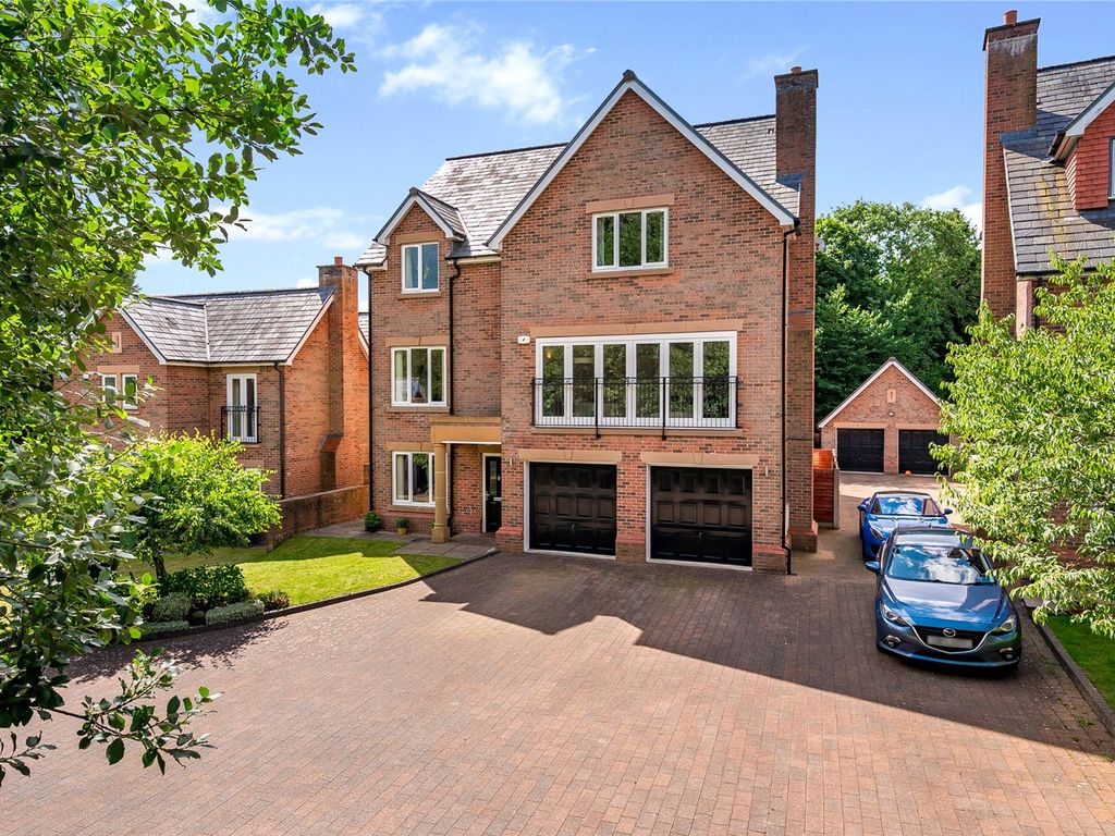 6 bed detached house for sale in Northlands Close, Great Harwood
