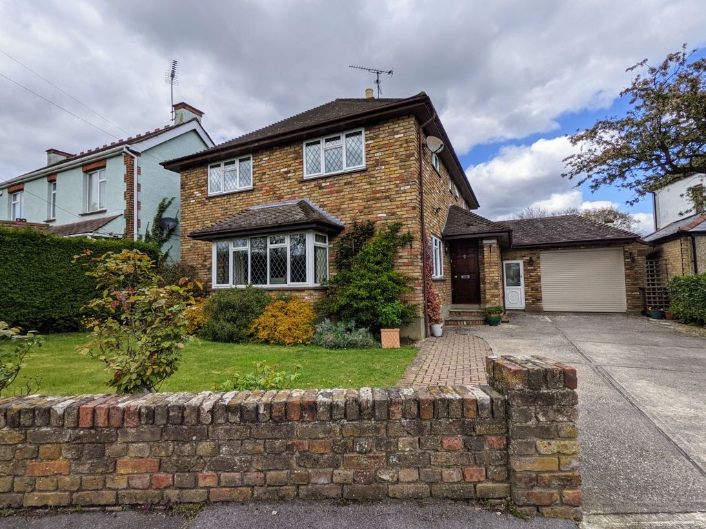 4 bed detached house for sale in Softwater Lane, Hadleigh, Essex SS7