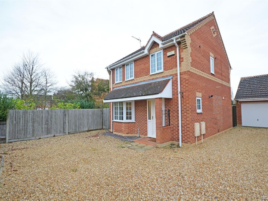 3 bed detached house for sale in Harvester Way, Crowland, Peterborough