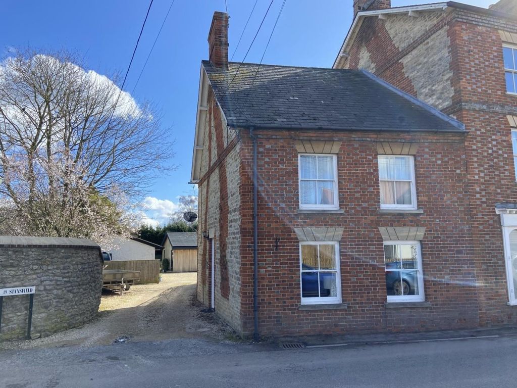 3 bed cottage for sale in High Street, Stanford In The Vale, Faringdon