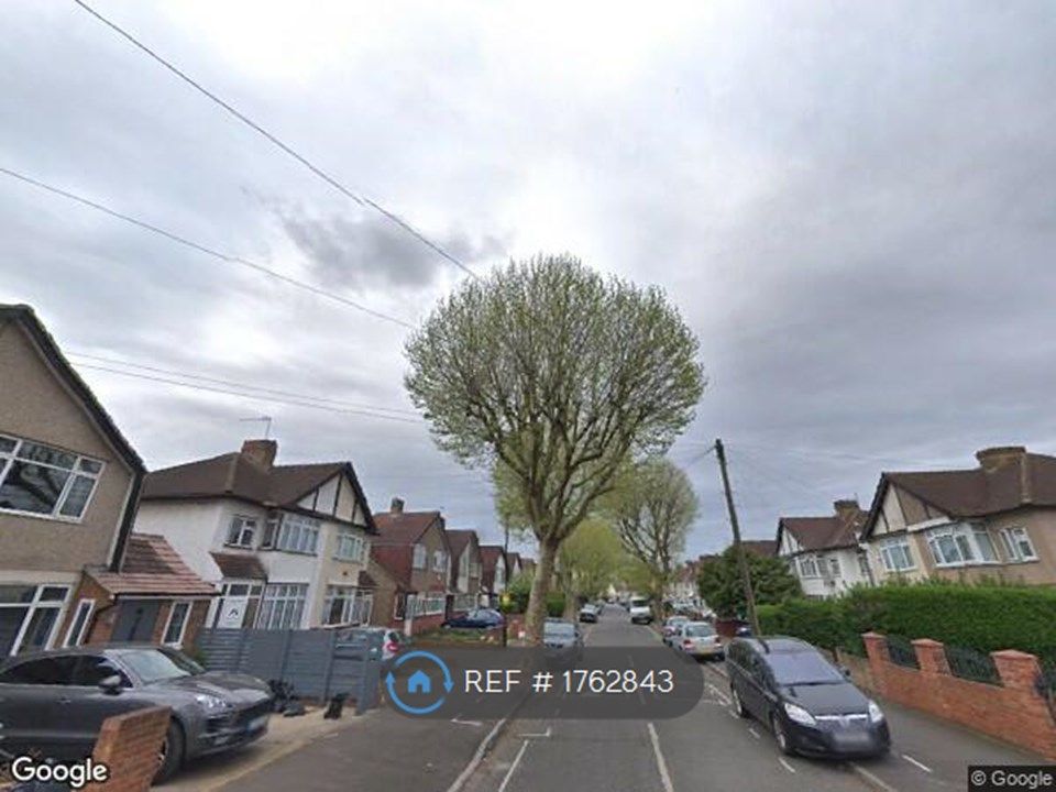 2 bed terraced house to rent in Durham Road, Feltham TW14 Zoopla