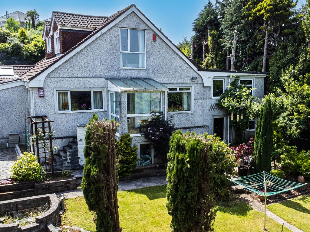 4 bed detached house for sale in Furzehatt Road, Plymstock, Plymouth