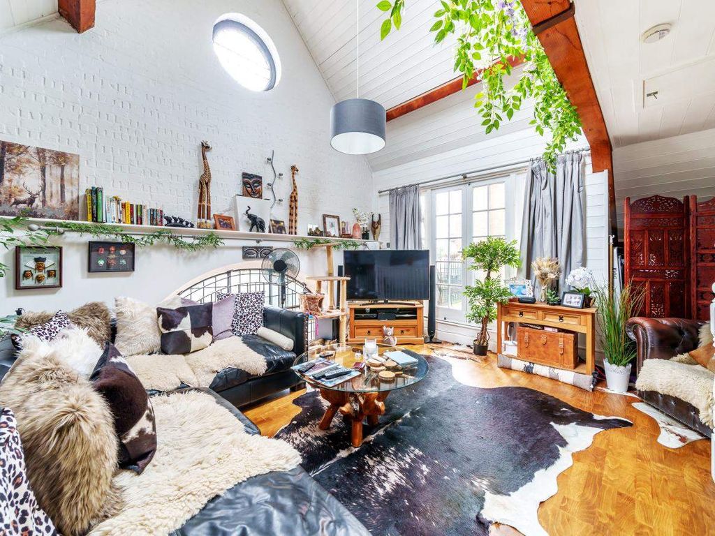 2 bed flat for sale in Anson Road, London NW2, £475,000 Zoopla