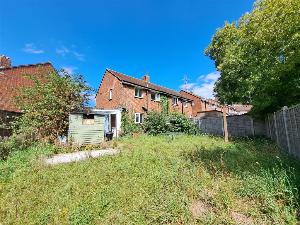 3 bed semidetached house for sale in Almondsbury Road, Cosham
