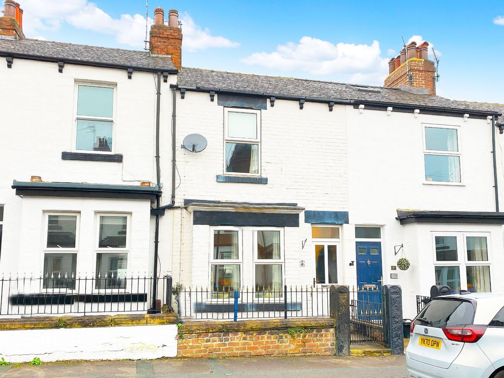 2 bed terraced house for sale in Grey Street, Harrogate HG2, £289,950 Zoopla
