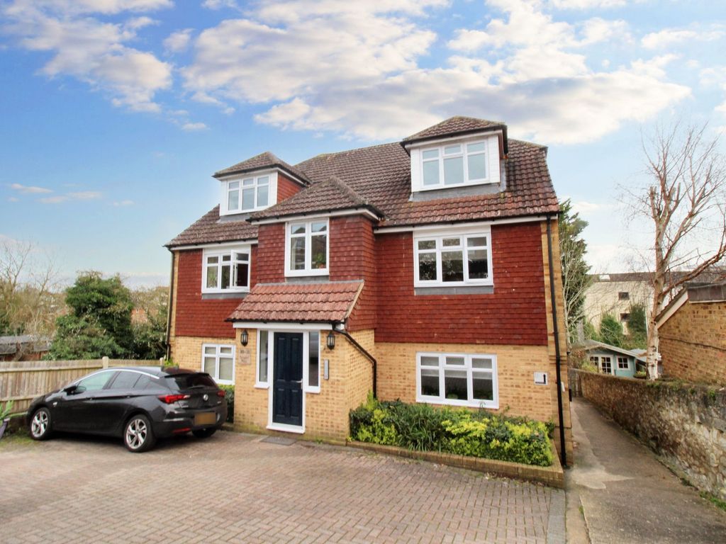 1 bed flat to rent in Prospect Place, 3031 Prospect Place ME16, £875