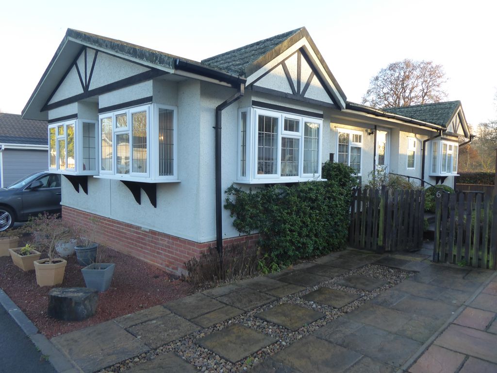 2 bed mobile/park home for sale in Kingston Park, Canada Road, West