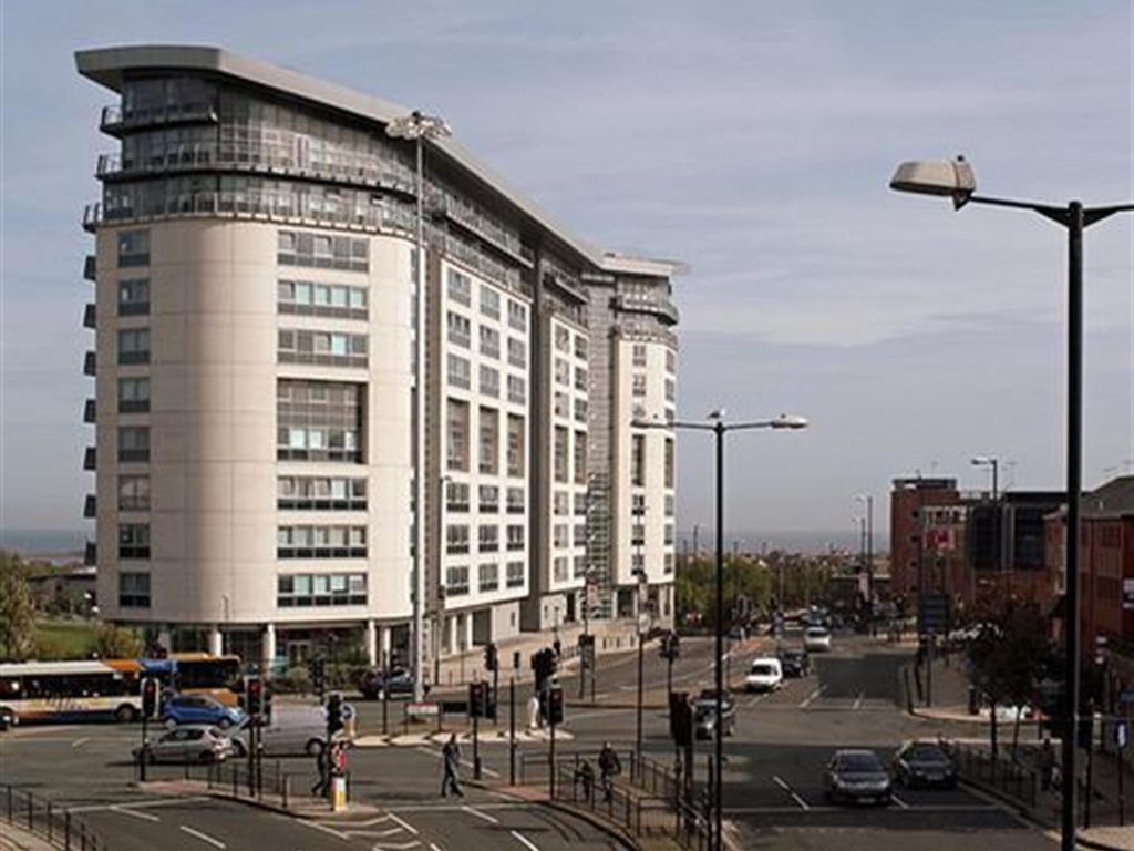 2 bed flat to rent in Echo 21, West Wear Street, Sunderland SR1, £900 pcm Zoopla
