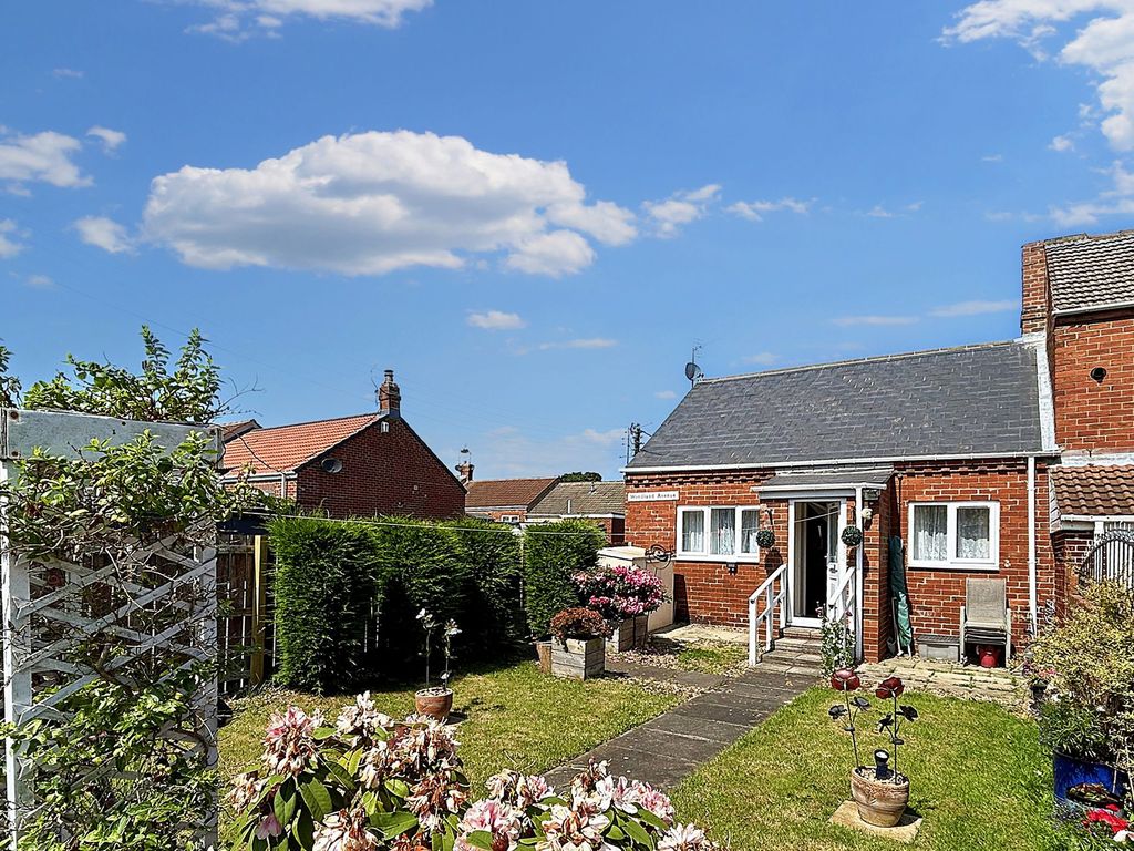 2 bed bungalow for sale in Woodland Avenue, Horden, Peterlee SR8, £