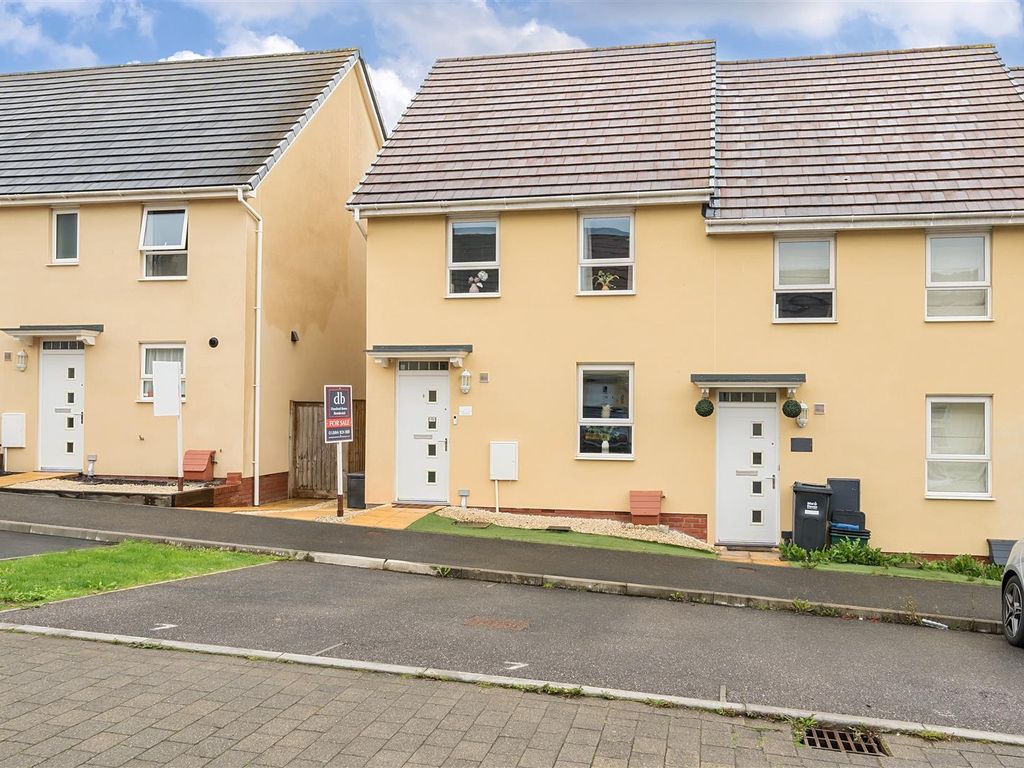 3 bed end terrace house for sale in Longwool Run, Cullompton EX15 Zoopla