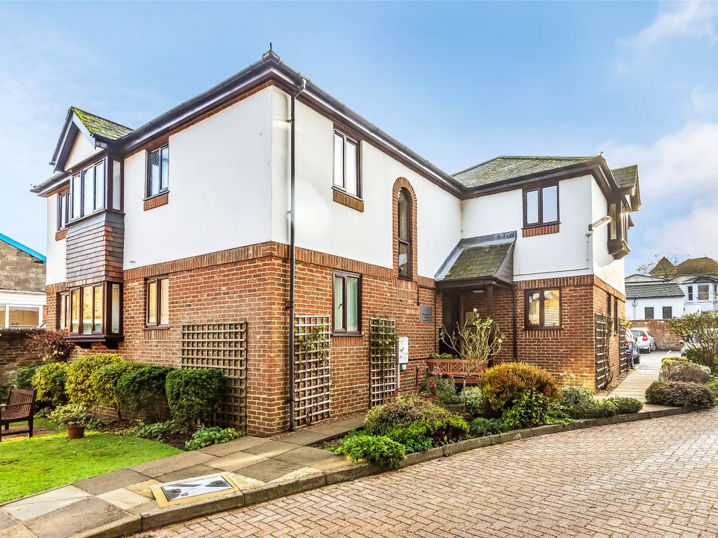 2 bed flat for sale in Bartholomew Court, South Street, Dorking, Surrey