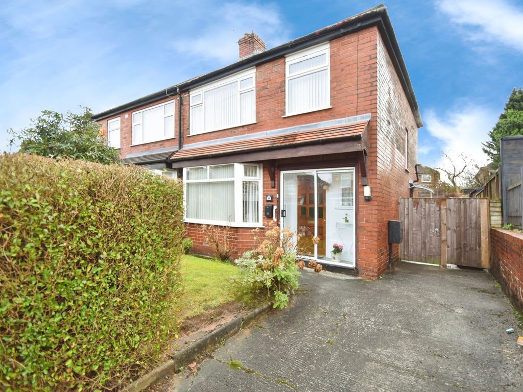 3 bed semidetached house for sale in Heathfield Road, Bury BL9, £