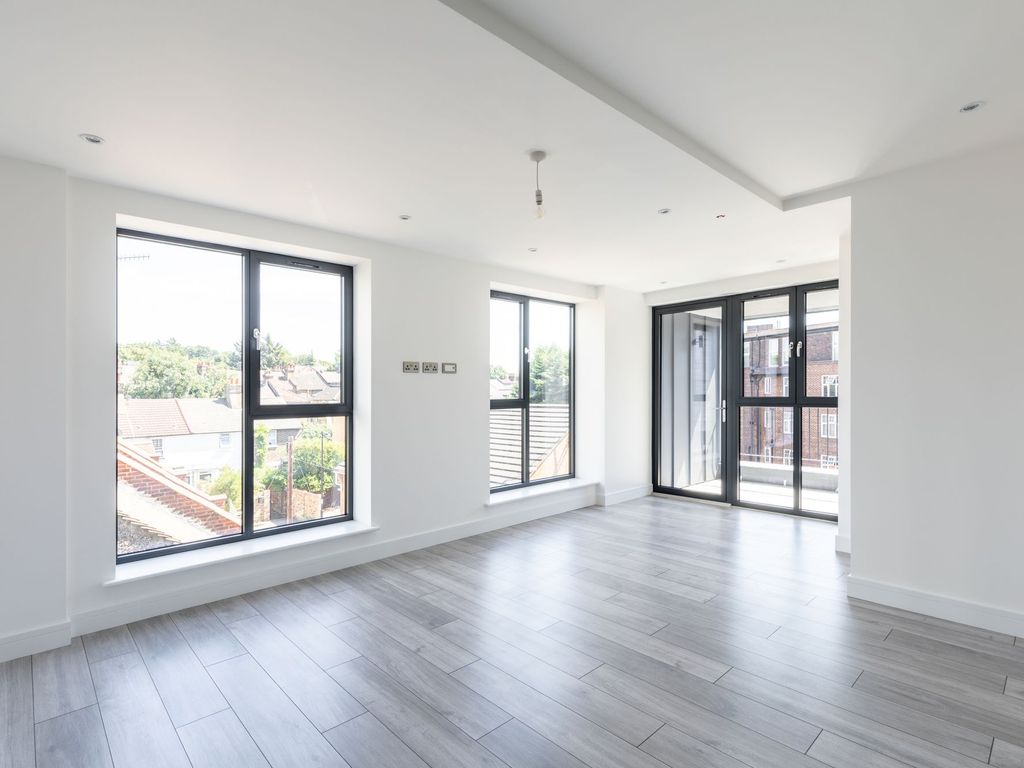 1 bed flat to rent in Place, Croydon CR0, £1,250 pcm Zoopla