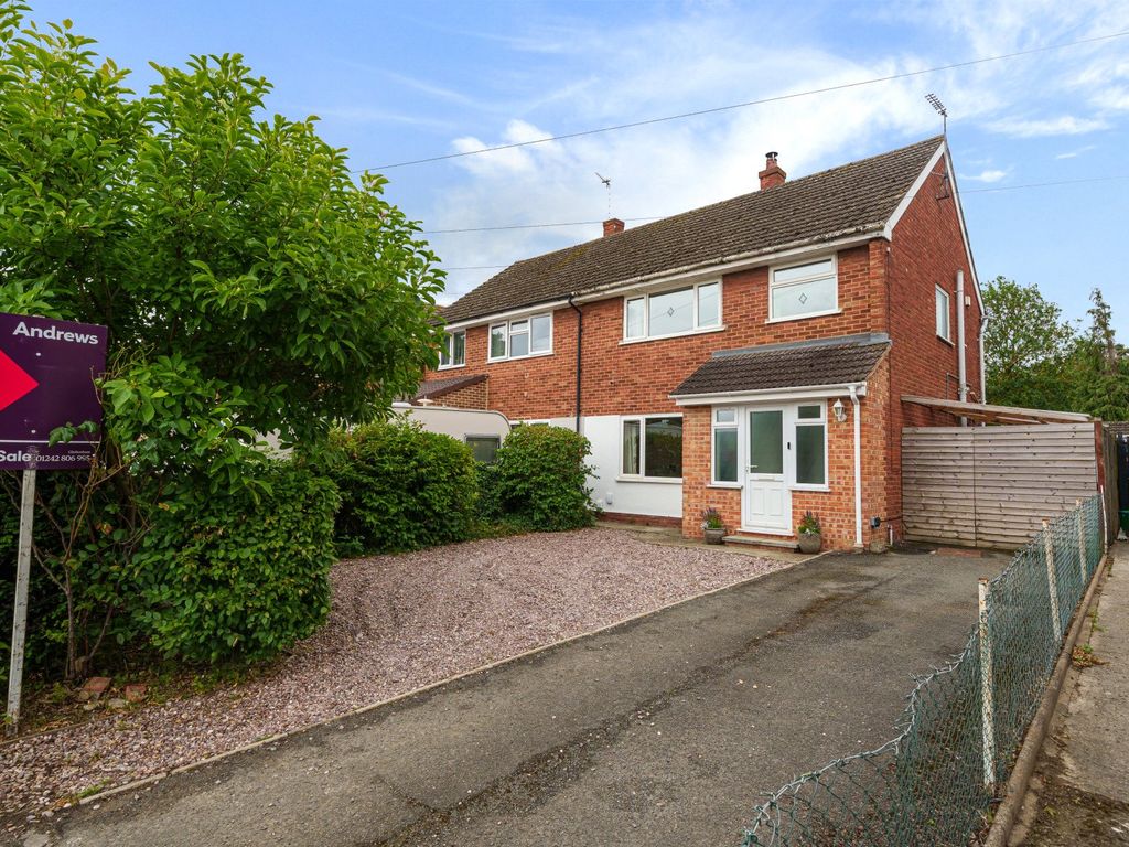 3 bed semidetached house for sale in Village Road, Cheltenham