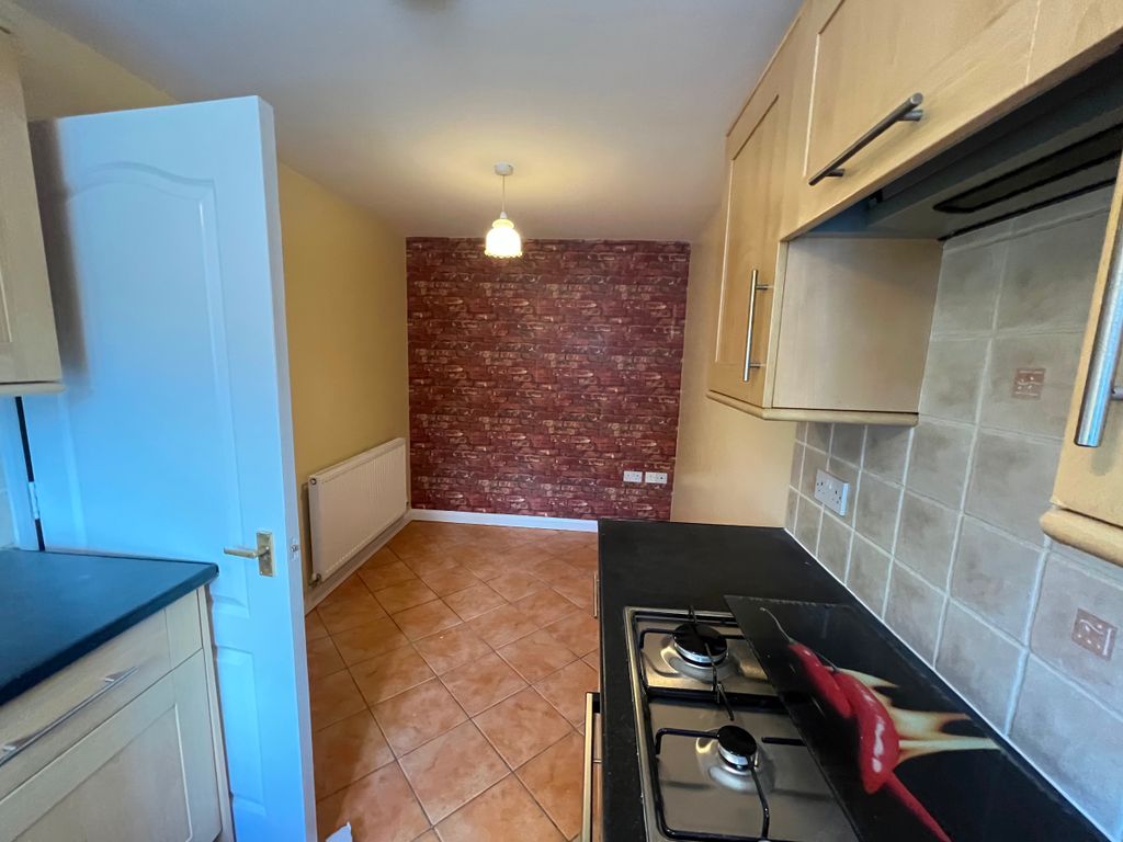 4 bed terraced house to rent in Talbot Road, Wellingborough NN8 Zoopla