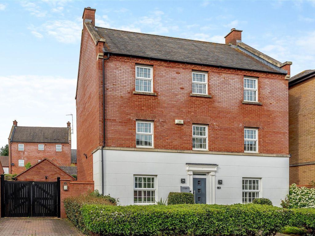 6 bed detached house for sale in Long Hassocks, Rugby CV23, £550,000