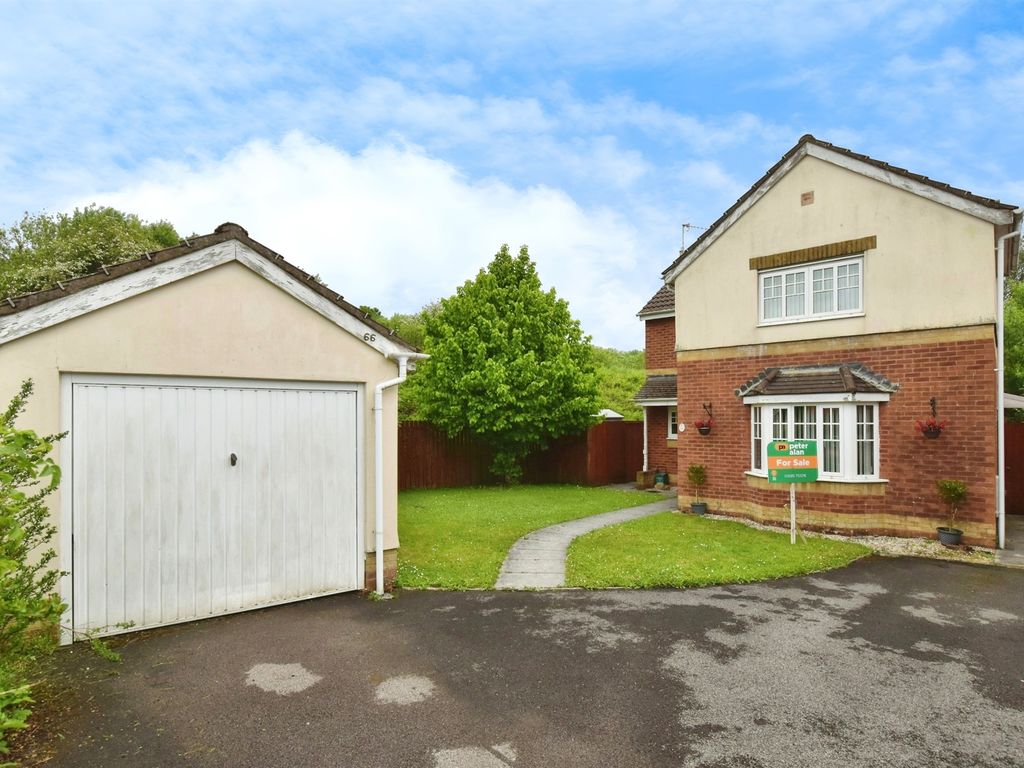 3 bed detached house for sale in Springfield Gardens, Hirwaun, Aberdare