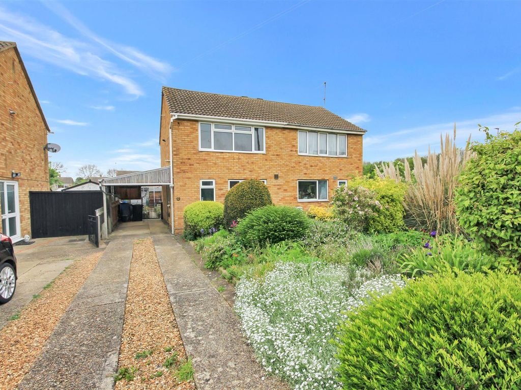 2 bed semidetached house for sale in Ennerdale Road, Rushden NN10, £