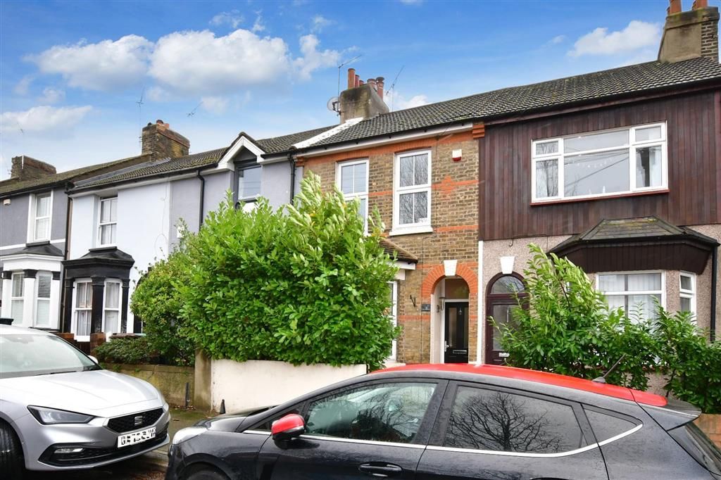 2 bed terraced house for sale in Park Avenue, Northfleet, Kent DA11, £