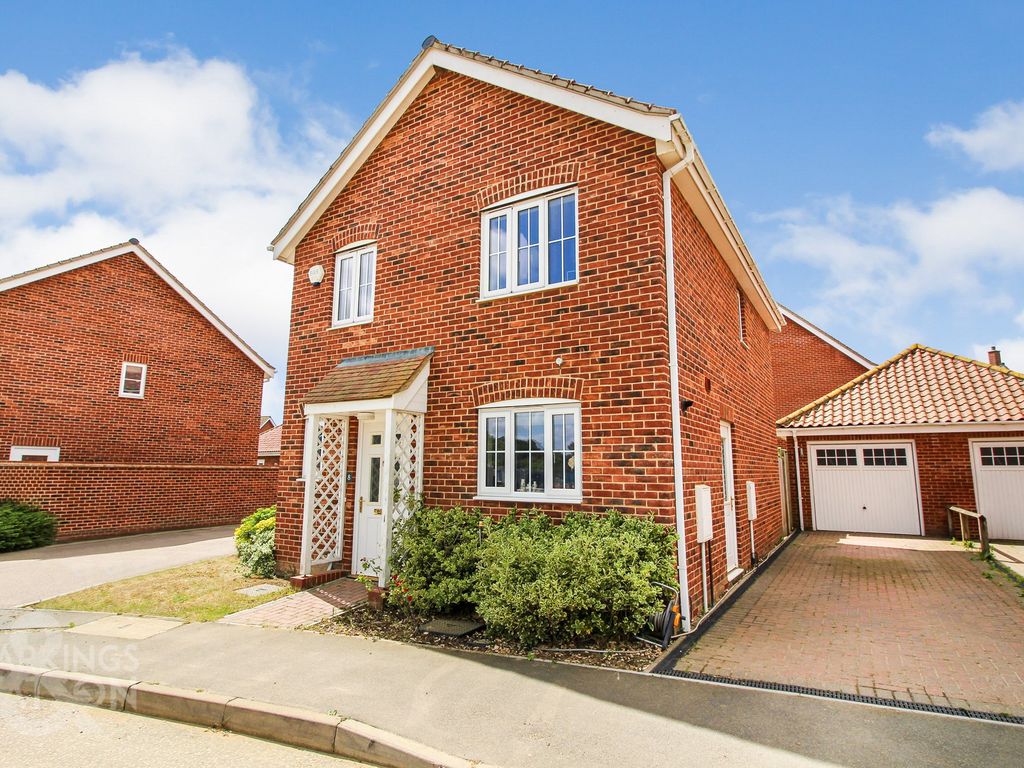 3 bed detached house for sale in Ponsonby Way, Poringland, Norwich NR14